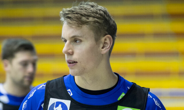 image: Sæverås kommer inn til Sverige-kampen